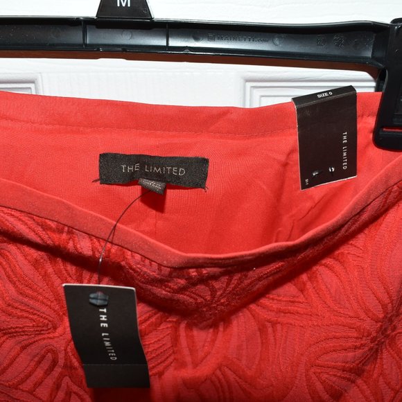 The Limited Woman Red Pencil Skirt SZ 0 NWT - Picture 4 of 5